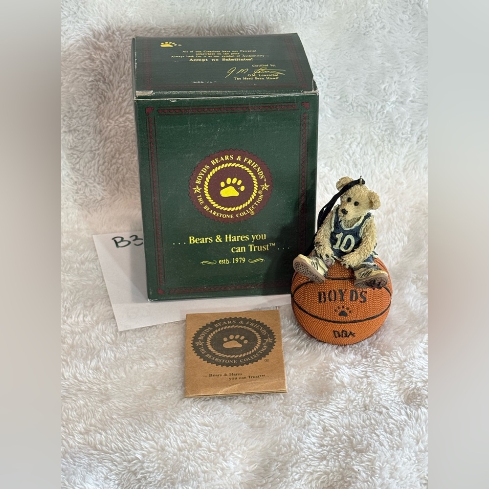 Vintage 1998 Boyds Bears Larry Nuthin' But Net Basketball Ornament